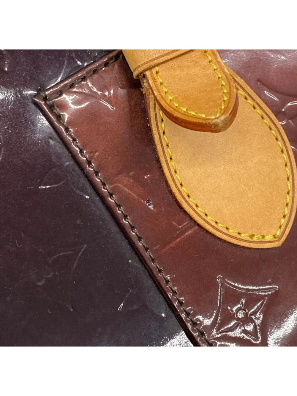Louis Vuitton Shoulder Bag Vernis Rosewood Avenue Amarante